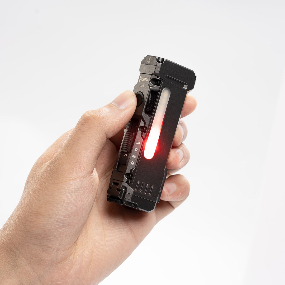 WUBEN X4 Grey – EDC LED Lommelygte, 1.500 Lumen - Gelblastershop.dk